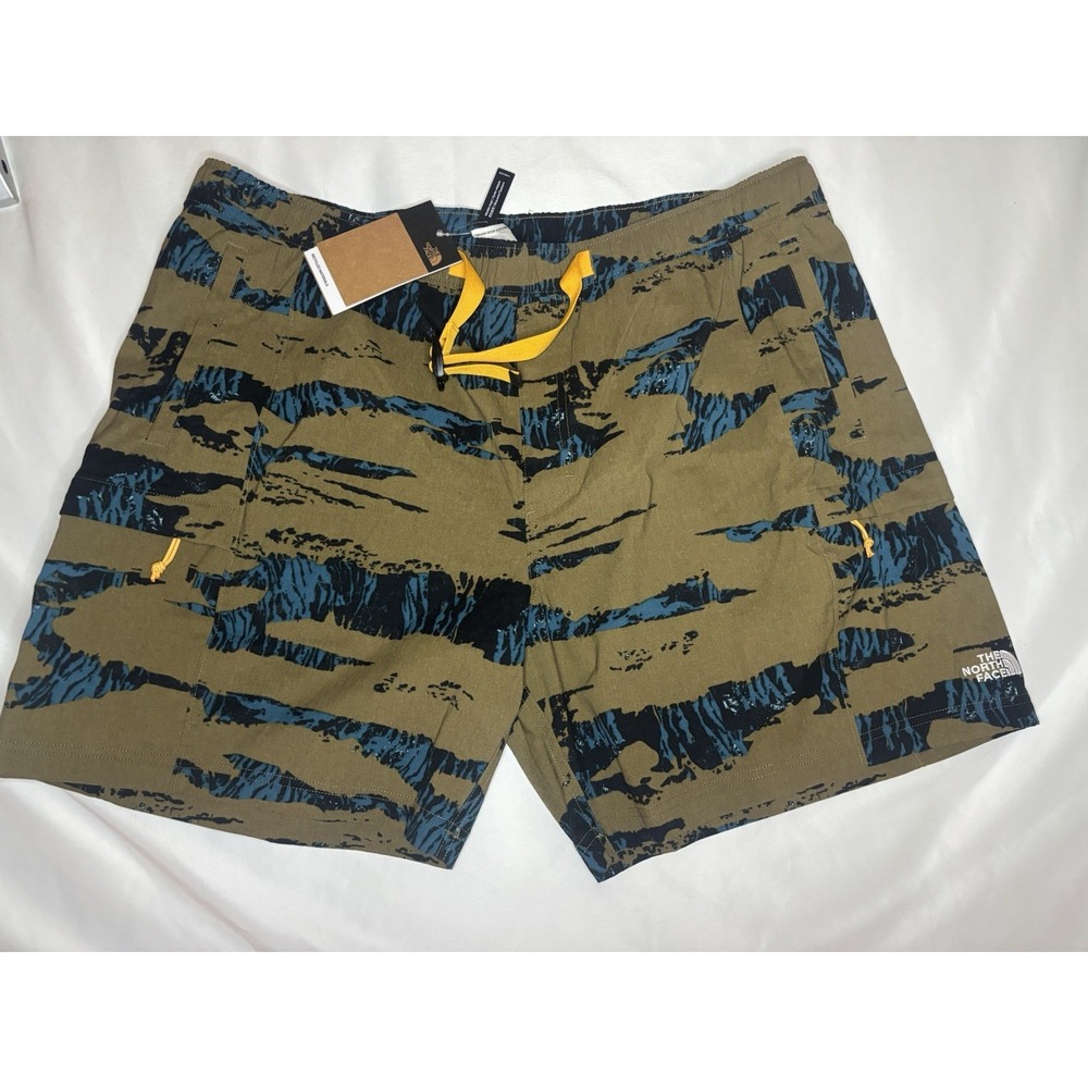 The North Face Men's XXL Paramount Horizon Shorts Tan Blue Mountain Print NWT